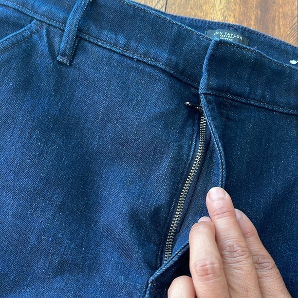 Ann Taylor Factory blue denim dressy jean trousers wide leg high rise sz 8p - Picture 2 of 15